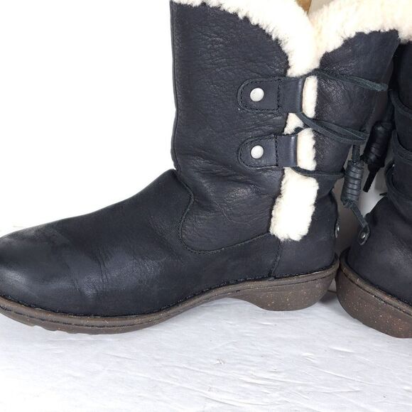 UGG Women's Akadia US 7 Black Leather Sheepskin Shearling Mid Calf Winter Boots - Picture 7 of 12